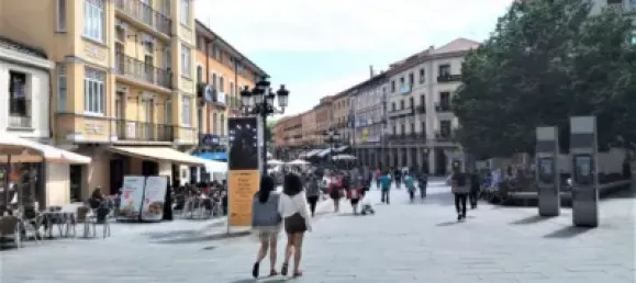 Propiedad comercial en Segovia, Spain 300 m² No. 117368 11