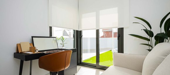 3 bedrooms Villa in Torrevieja, Spain No. 8718 8