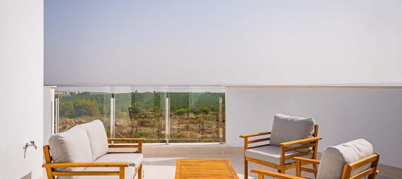 3 bedrooms Villa in Torrevieja, Spain No. 8718 3