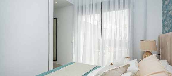 3 bedrooms Villa in Torrevieja, Spain No. 8718 10