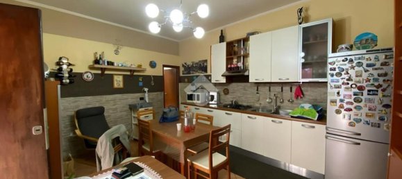 3 bedrooms Apartment in Naples, Italy No. 315589 7