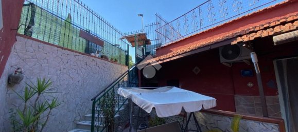 3 bedrooms Apartment in Naples, Italy No. 315589 2