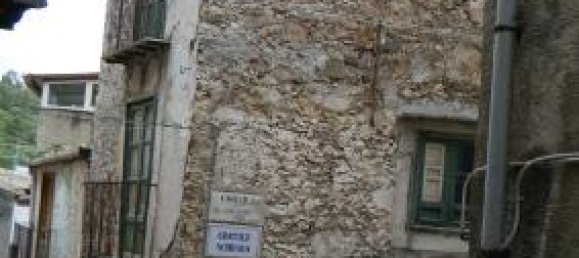 2 Schlafzimmer Schlösser in Caccamo, Italy, Nr. 119693 2