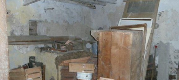 2 Schlafzimmer Schlösser in Caccamo, Italy, Nr. 119693 9