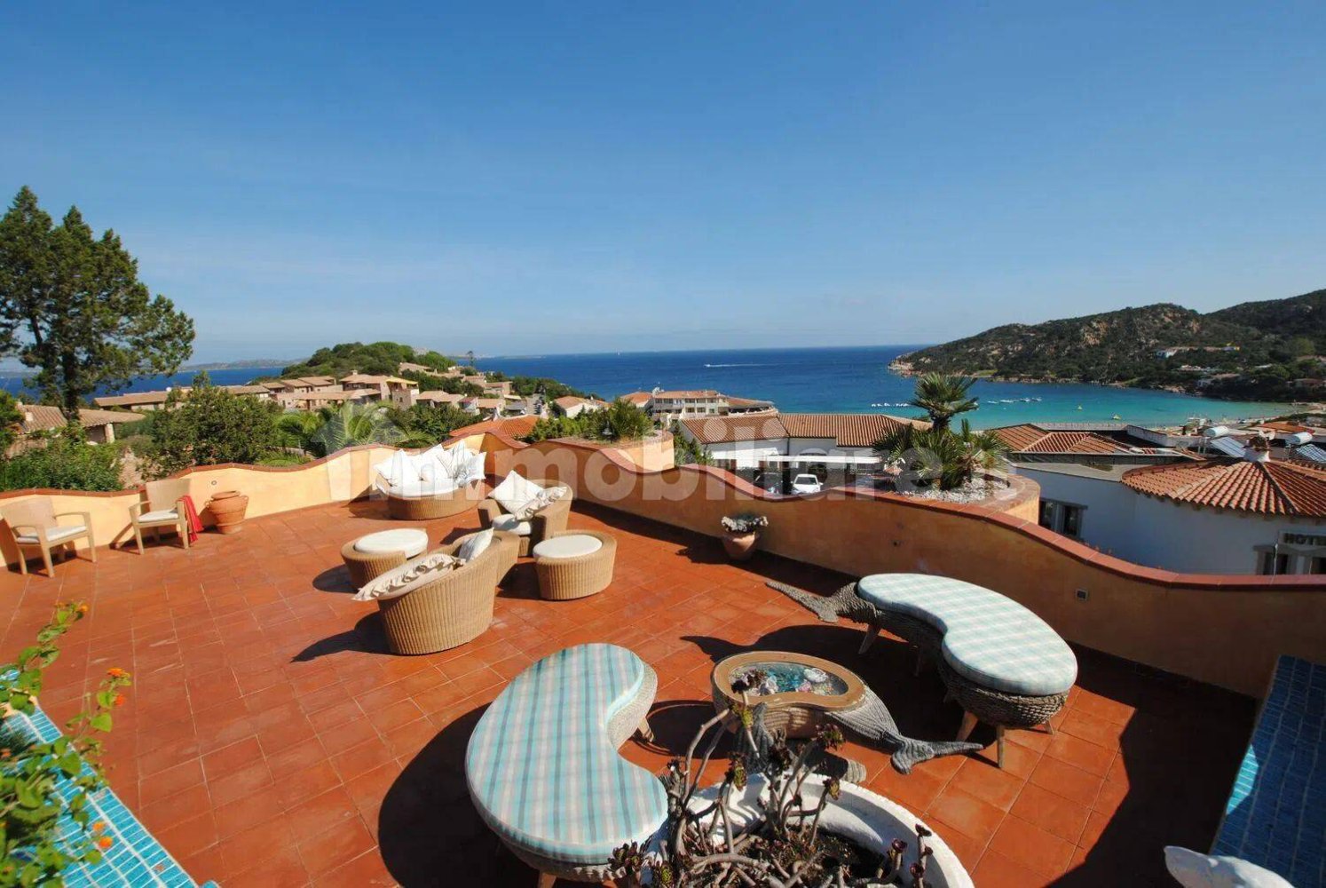 4 bedrooms Villa in Arzachena, Italy No. 266079