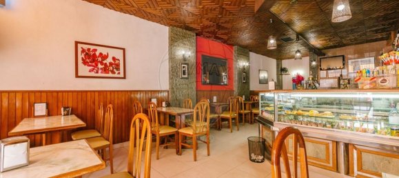 65m² Commercial property in Oeiras, Portugal No. 82372 14