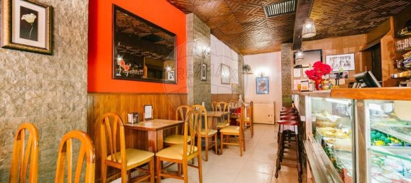 65m² Commercial property in Oeiras, Portugal No. 82372 11