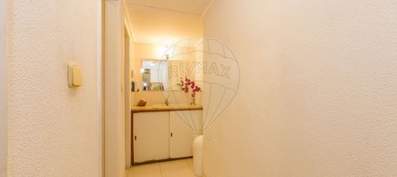 65m² Commercial property in Oeiras, Portugal No. 82372 6