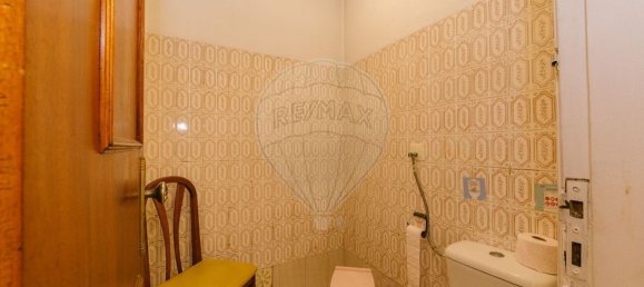 65m² Commercial property in Oeiras, Portugal No. 82372 2