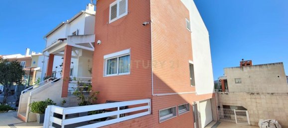 4 chambres Maison à Barreiro, Portugal No. 37095 2