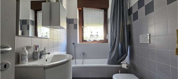 3 bedrooms Apartment in Pregnana Milanese, Italy No. 373131 10