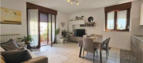 3 bedrooms Apartment in Pregnana Milanese, Italy No. 373131 4