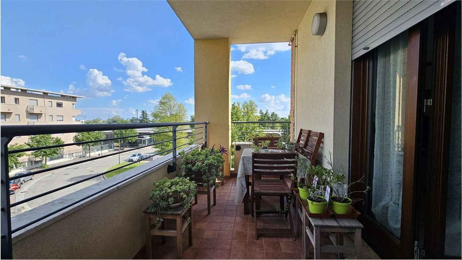 3 bedrooms Apartment in Pregnana Milanese, Italy No. 373131
