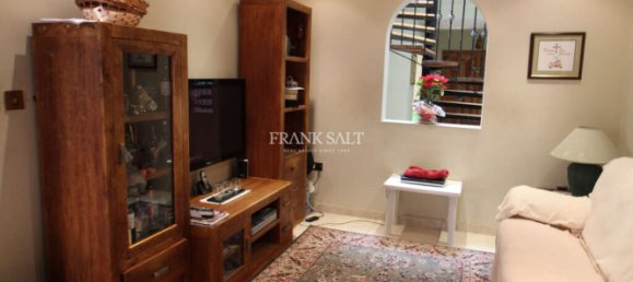 Casa de 5 dormitorios en Pembroke, Malta No. 4115 2