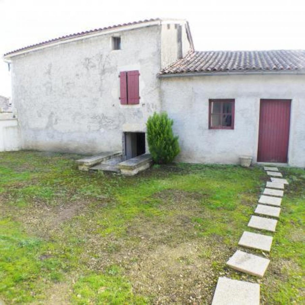 2 غرف نوم مكتب في Villefagnan, France رقم 36170