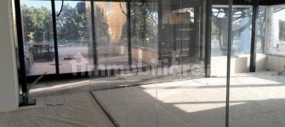 5 rooms Commercial property in Fiumicino, Italy No. 319574 7