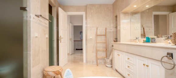 6 غرف نوم فيلا في Marbella, Spain رقم 177910 10