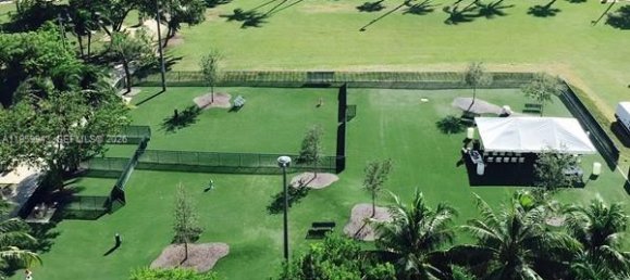 2 Schlafzimmer Gewerbliche Immobilien in Miami, USA, Nr. 615708 2