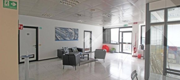 5 rooms Office in Arese, Italy No. 132449 22