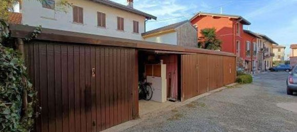 5 Schlafzimmer Wohnung in Cermenate, Italy, Nr. 361901 3