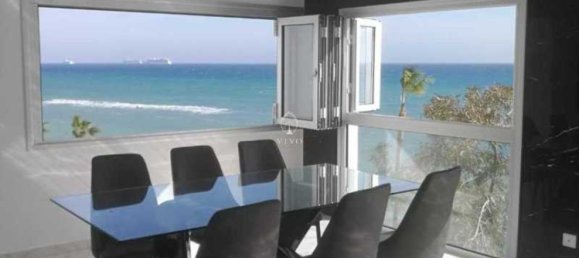 2 bedrooms Apartment in Germasogeia, Cyprus No. 19387 5