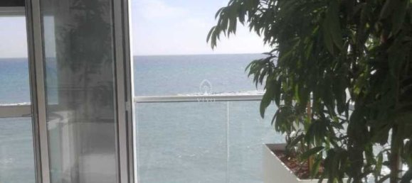 2 bedrooms Apartment in Germasogeia, Cyprus No. 19387 3