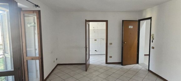 Apartamento de 3 dormitorios en Borgonovo Val Tidone, Italy No. 365265 9