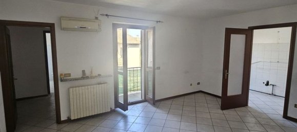 Apartamento de 3 dormitorios en Borgonovo Val Tidone, Italy No. 365265 11