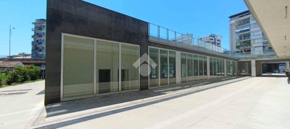 1 room Commercial property in Cosenza, Italy No. 36184 6