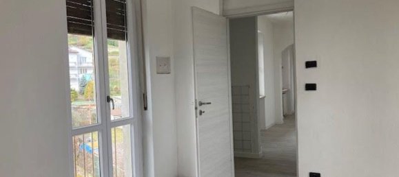 Квартира с 4 комнатами в Биелла, Италия № 53264 26