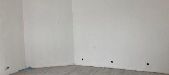 Квартира с 4 комнатами в Биелла, Италия № 53264 25