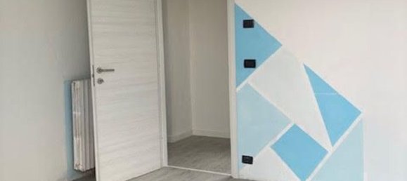 Квартира с 4 комнатами в Биелла, Италия № 53264 7