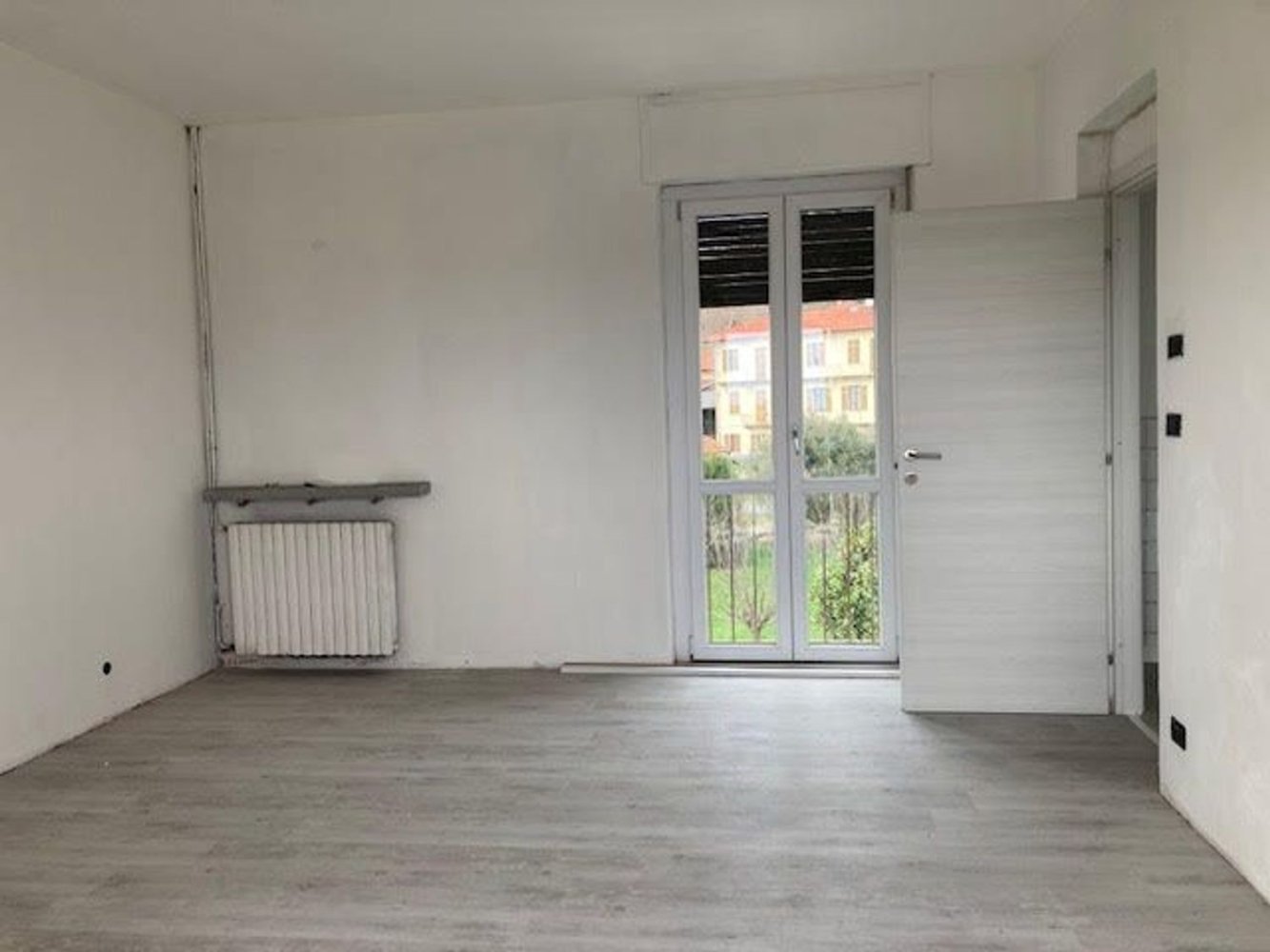 Квартира с 4 комнатами в Биелла, Италия № 53264