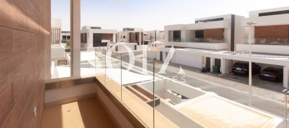 4 bedrooms Villa in Yas Island, UAE No. 17503 11
