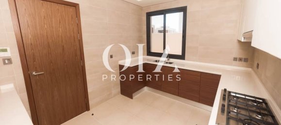 4 bedrooms Villa in Yas Island, UAE No. 17503 19