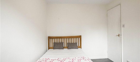 2 bedrooms Apartment in London, United Kingdom No. 8709 16