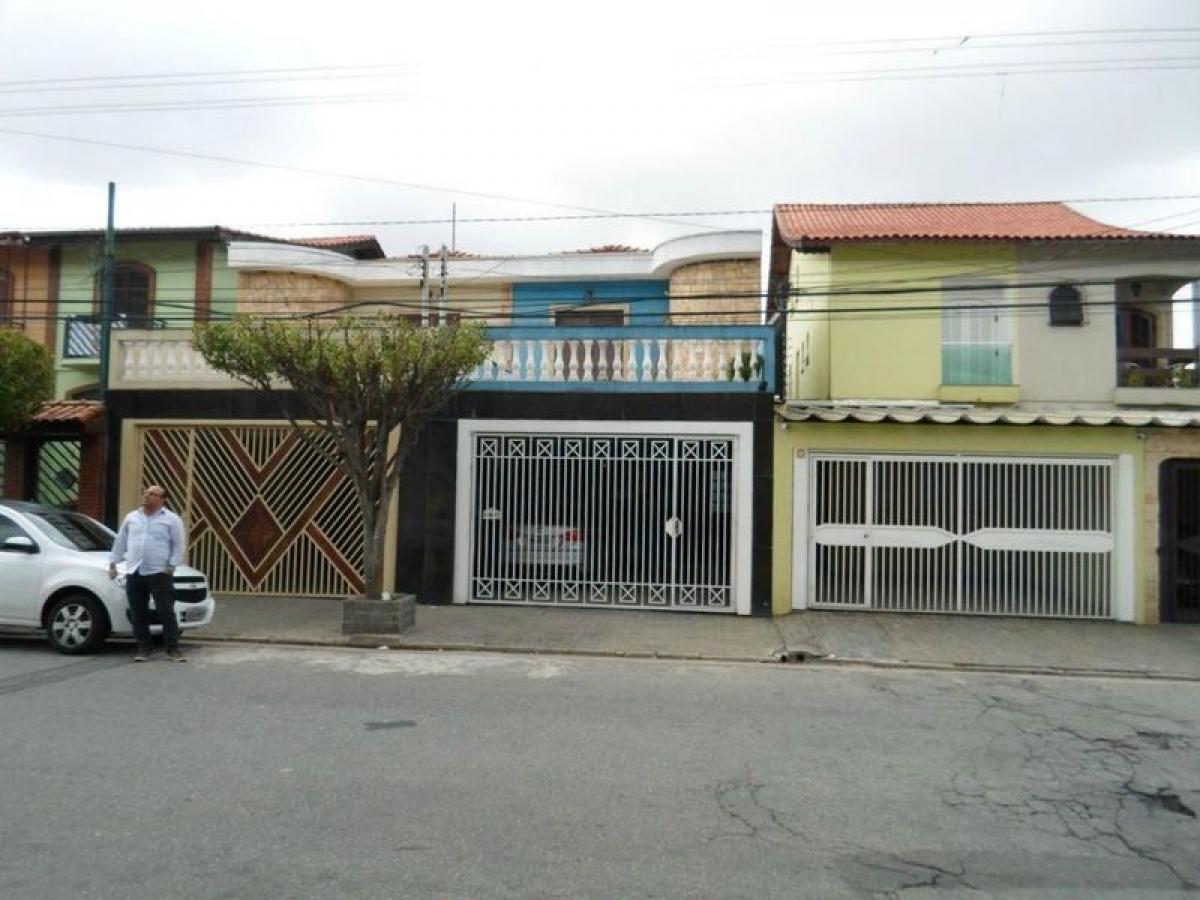Casa de 3 dormitorios en Sao Paulo, Brazil No. 560607
