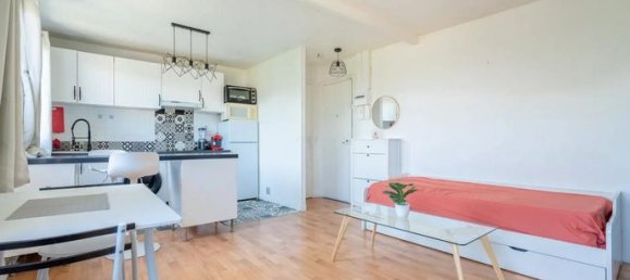 Apartamento de 1 dormitorio en Drancy, France No. 364006 2