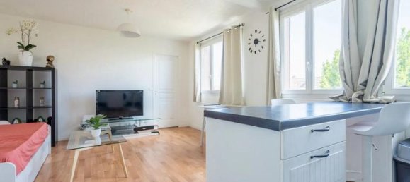 Apartamento de 1 dormitorio en Drancy, France No. 364006 5