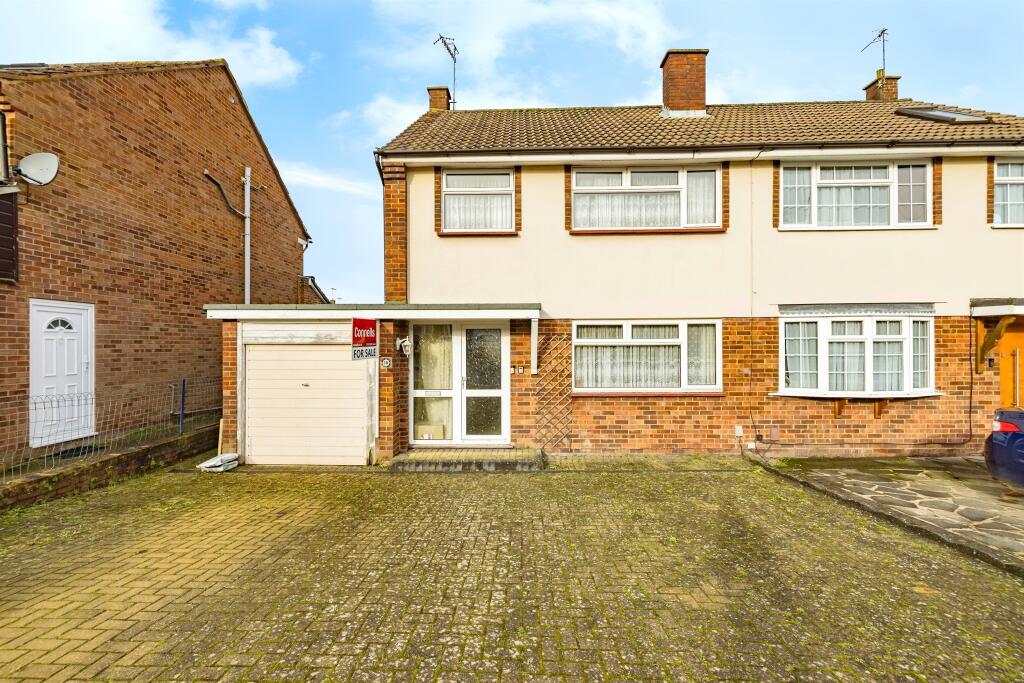 Дом с 3 спальнями в Bushey, Великобритания № 6199