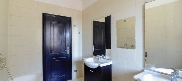 Пентхаус с 2 спальнями в Сереньо, Италия № 370580 22