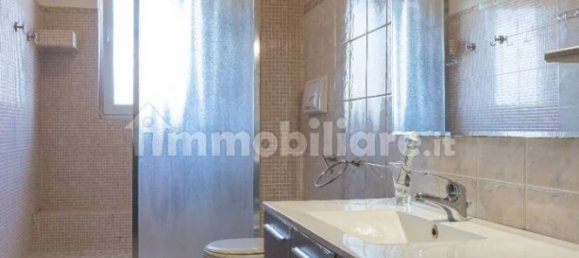 4 bedrooms Apartment in Limbiate, Italy No. 317107 10