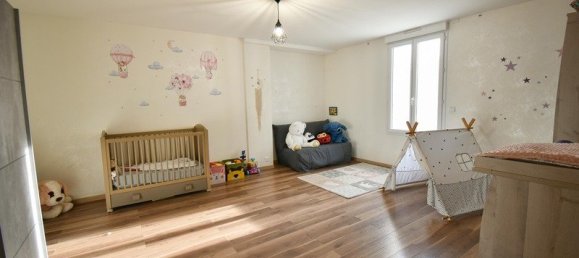 Casa de 4 dormitorios en Saint-Romain-sur-Cher, France No. 159588 7