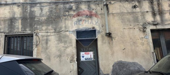 5 rooms Apartment in Camporotondo Etneo, Italy No. 82672 34