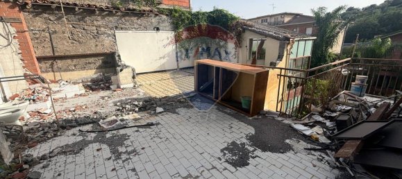 5 rooms Apartment in Camporotondo Etneo, Italy No. 82672 12