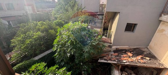 5 rooms Apartment in Camporotondo Etneo, Italy No. 82672 17