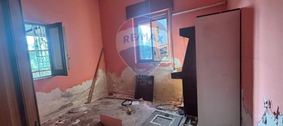 5 rooms Apartment in Camporotondo Etneo, Italy No. 82672 22