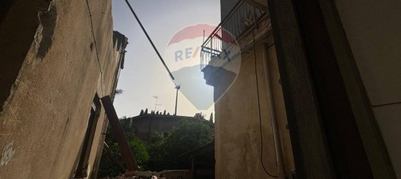 5 rooms Apartment in Camporotondo Etneo, Italy No. 82672 28