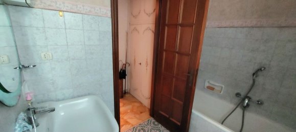 4 غرف نوم شقة في Genoa, Italy رقم 339973 16