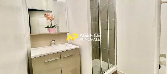3 bedrooms Apartment in Argenteuil, France No. 170056 9